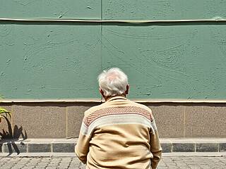 Pensioni anticipate chi ottiene l’uscita rapida con soli venti anni