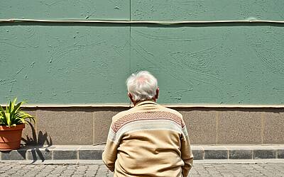 Pensioni anticipate chi ottiene l’uscita rapida con soli venti anni