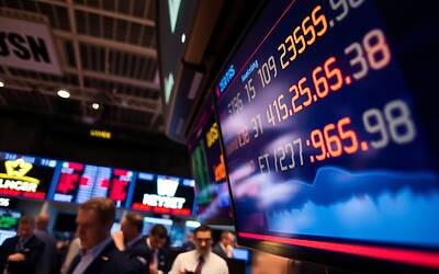 Piazza Affari archivia la settimana con ribassi e clima di incertezza