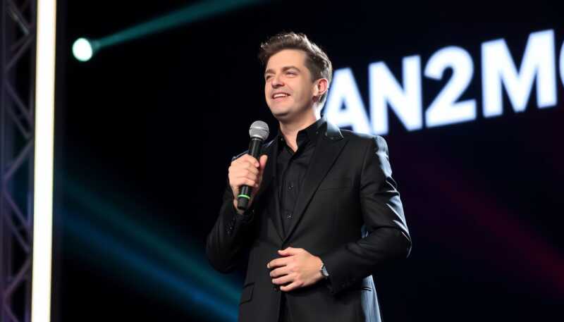 Sanremo rivoluziona palinsesto mentre Fedez e Belén preparano mosse clamorose