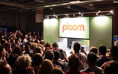 Selvaggia Lucarelli accusa Fedez promozione vietata ai dispositivi per fumare