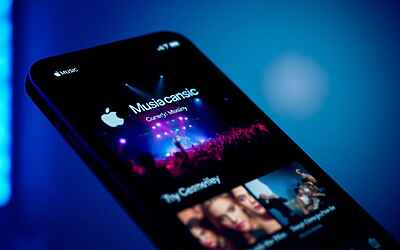 Apple iOS 26.4 in arrivo: tre nuove funzioni chiave che migliorano sicurezza, messaggi e salute digitale