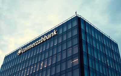 Commerzbank rifiuta il dialogo con Unicredit e rafforza la propria strategia di autonomia