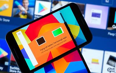 Google Play Store segnala le app che consumano eccessiva batteria in background per tutelare gli utenti