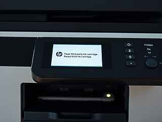 HP firmware 2602 blocca cartucce compatibili e riaccende il confronto su libertà di scelta degli utenti