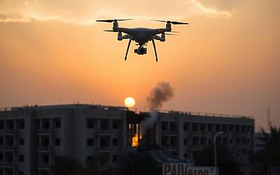 Iran, evacuati i primi italiani bloccati in Oman ed Emirati Arabi