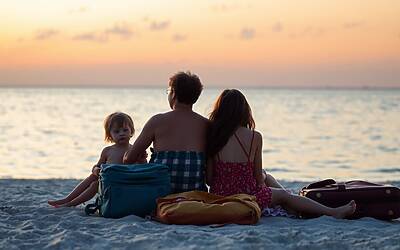 Maldive emergenza voli per turisti italiani bloccati, disagi e notti forzate sulle spiagge