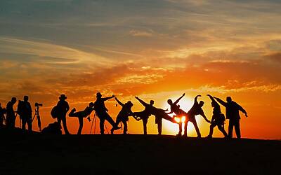 Max Giusti conduce il nuovo corso televisivo di Scherzi a parte