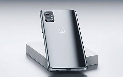 OnePlus 15T punta su batteria maggiorata e fotocamera periscopica avanzata