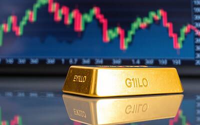 Oro rallenta dopo i recenti rialzi ma gli analisti vedono uno scenario possibile verso i 6000 dollari