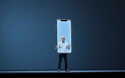 Tim Cook rilancia la visione per i futuri iPhone e promette innovazioni ancora tutte da scoprire