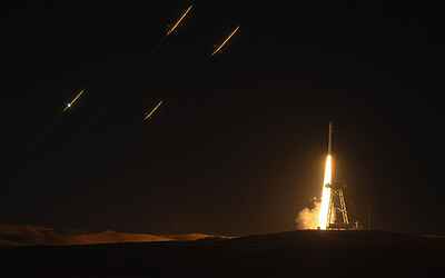 Trump rifiuta il cessate il fuoco mentre l’Iran lancia missili contro Israele e base militare Usa