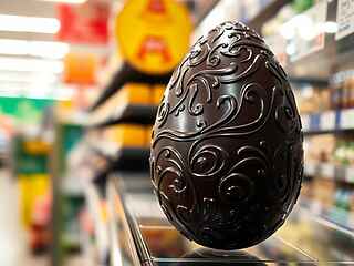 Uova di Pasqua sempre più care, rincari record e cacao alle stelle