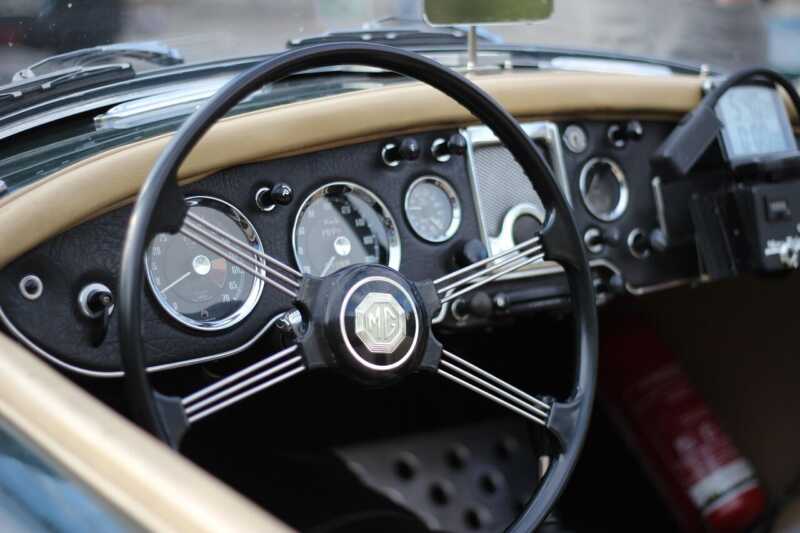 Automobilisti italiani come ridurre i consumi e aumentare l’efficienza del motore con semplici accorgimenti