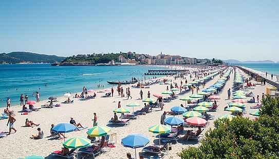 Turismo estivo cresce in Italia con prenotazioni in aumento e prime partenze previste per l’inizio di giugno