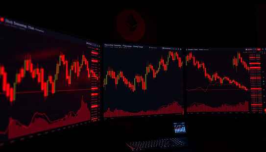 Criptovalute, liquidati oltre 254mila trader in un giorno mentre i mercati bruciano più di un miliardo