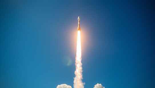 Elon Musk verso la soglia del trilione con la maxi Ipo SpaceX che rivoluziona i mercati globali