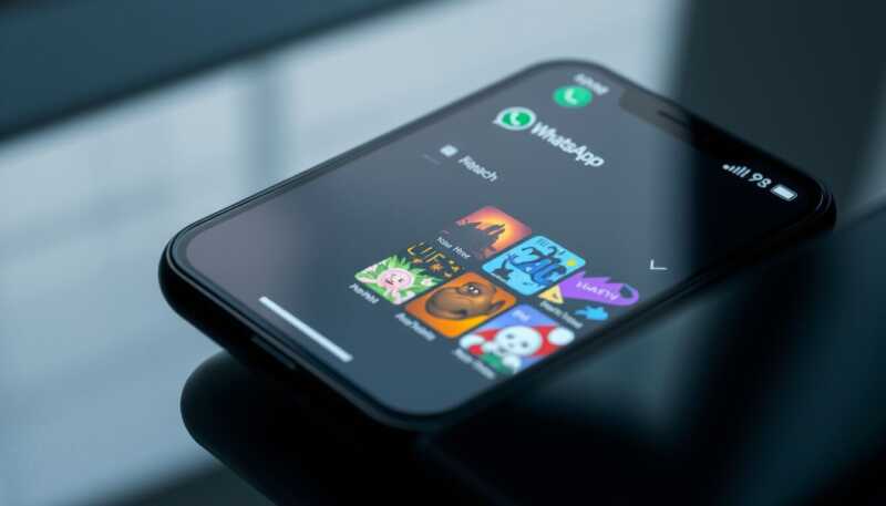 WhatsApp rivoluziona le GIF con Klipy al posto di Tenor nella nuova versione beta