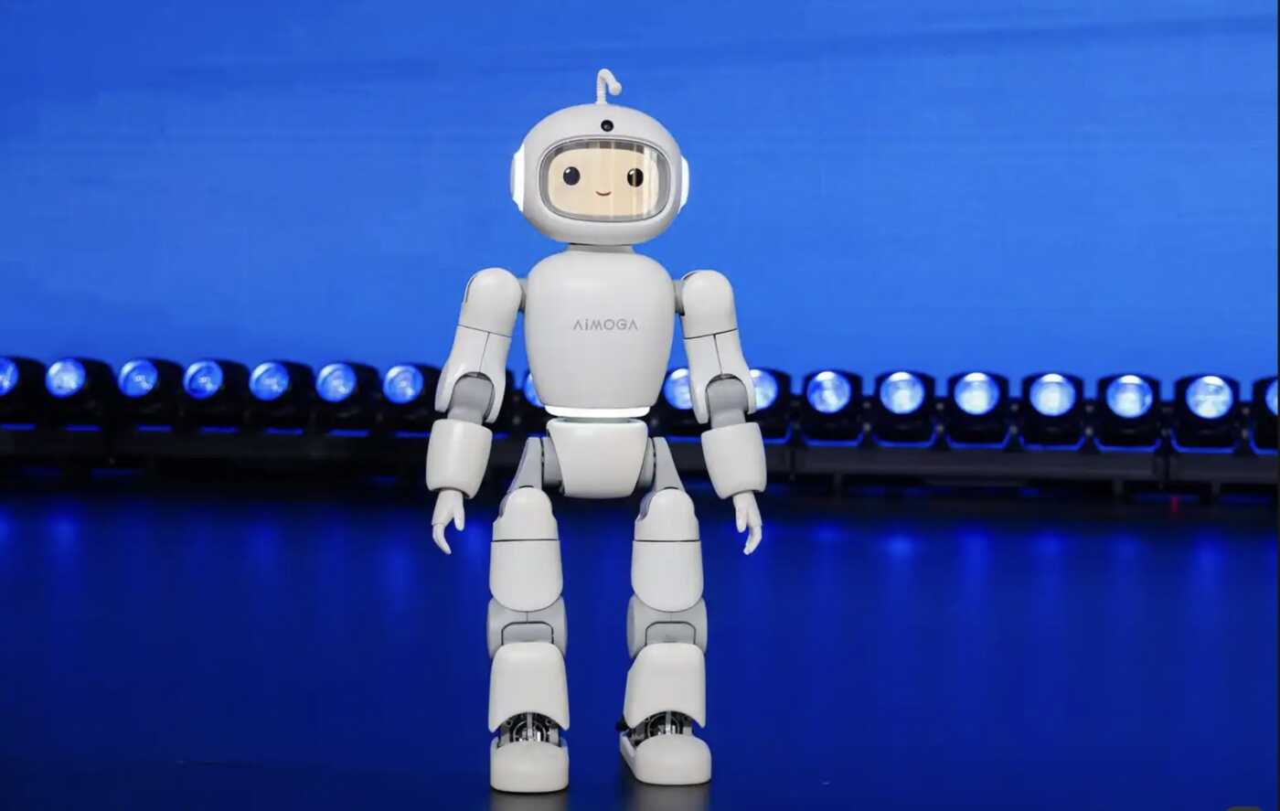 AiMOGA apre i preordini globali di Mobo, robot da compagnia