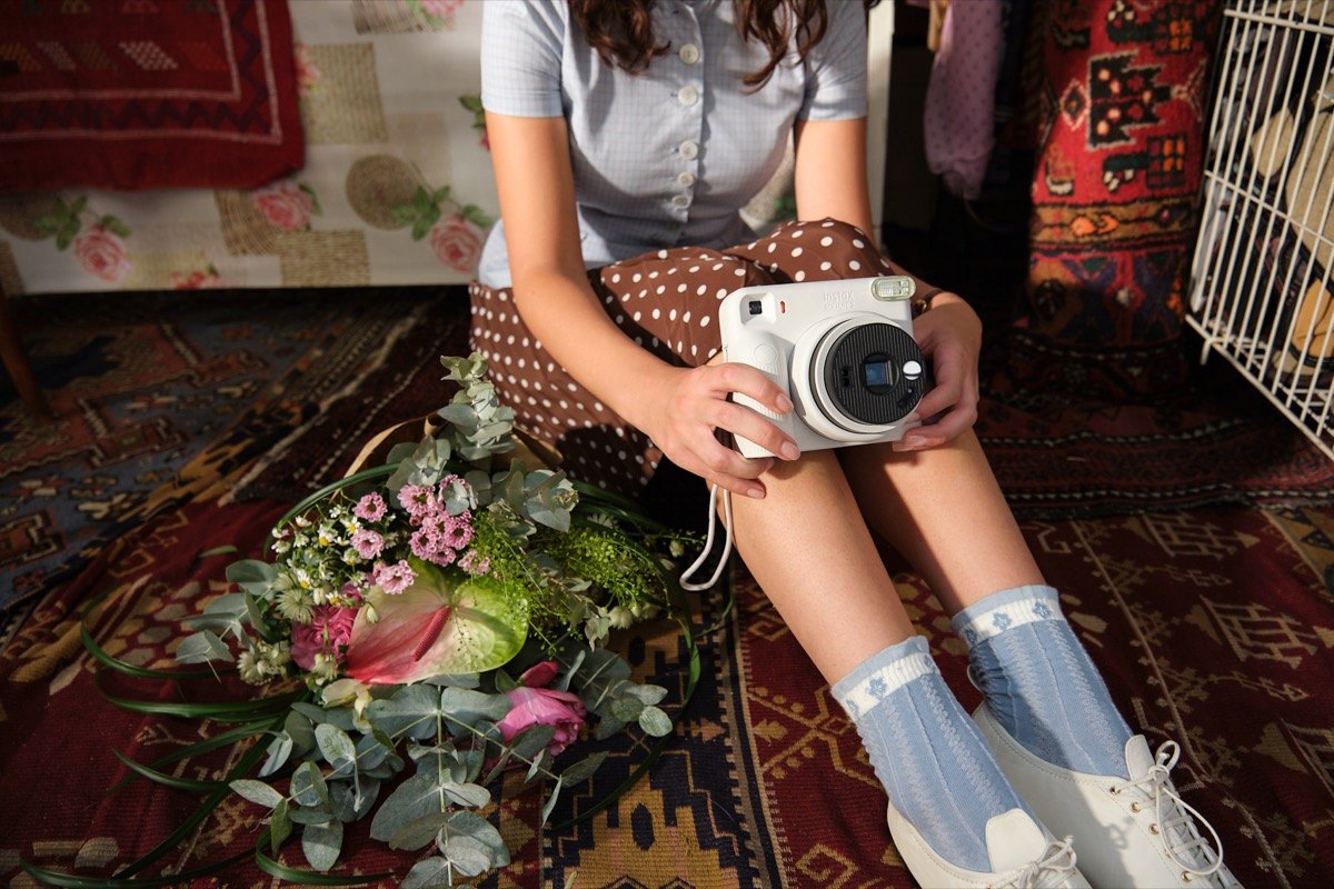 instax SQUARE 2 stills 1